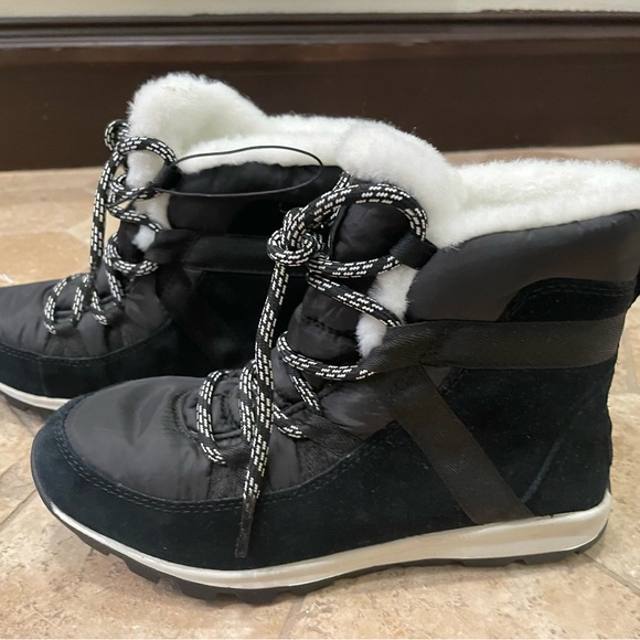 Sorel Whitney II Flurry Black Waterproof Boots